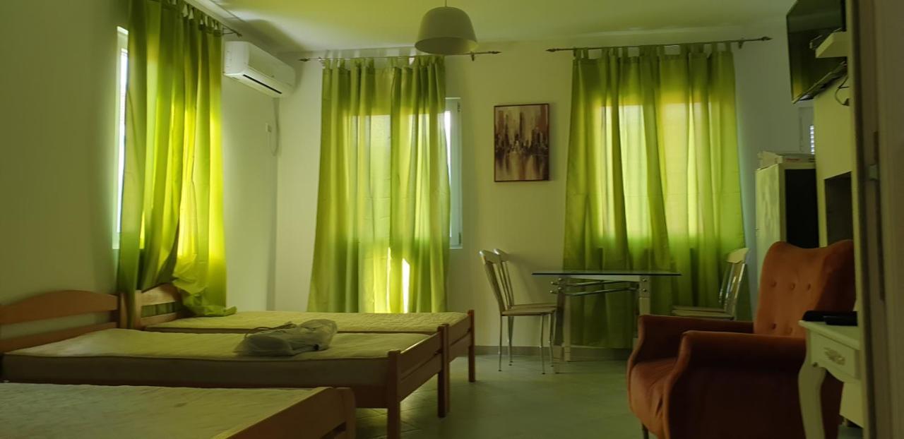 Apartments Scorpio Kotor Eksteriør billede