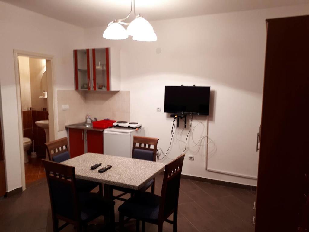 Apartments Scorpio Kotor Eksteriør billede